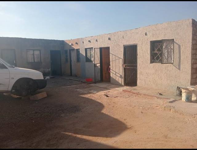 2 BEDROOM HOUSE FOR SALE IN MAMELODI EAST